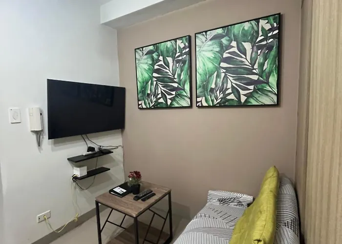 Cuddle Staycation Aparthotel