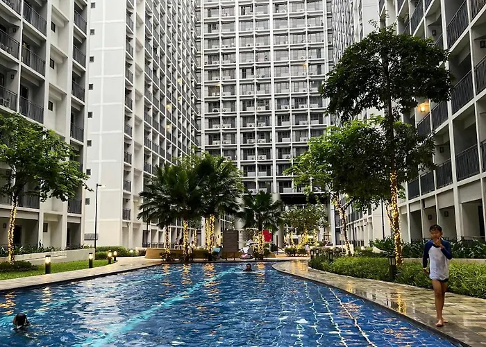 Cuddle Staycation Aparthotel